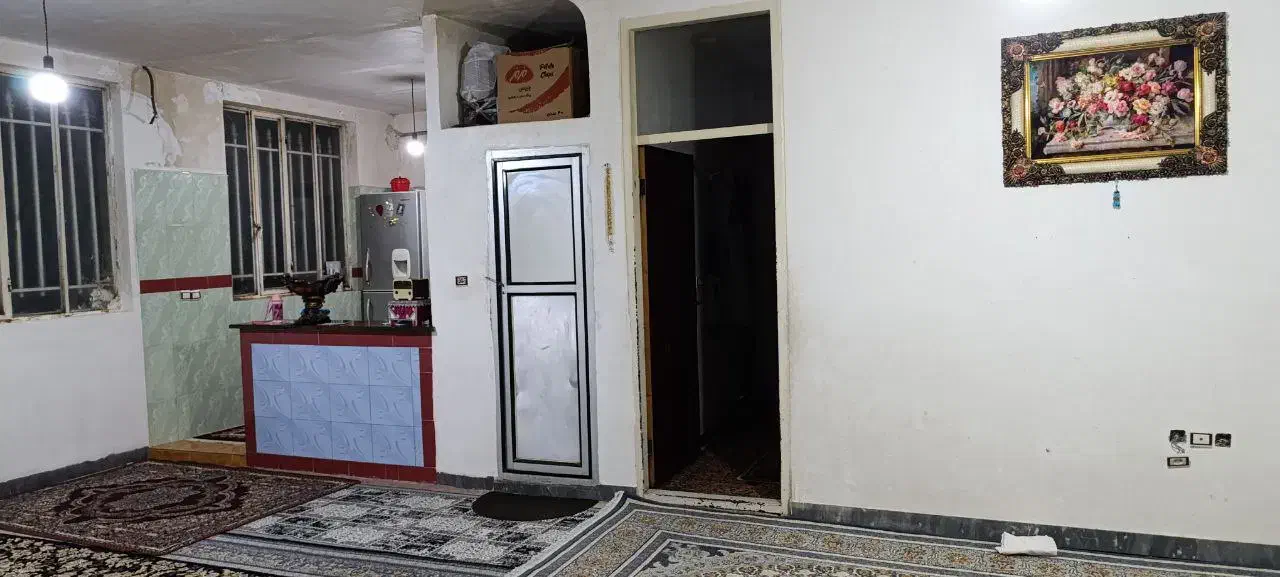 فروش ساختمان با مغازه های تجاری.|فروش خانه و ویلا|نورآباد, |دیوار