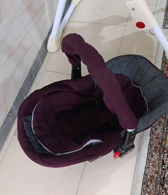 صندلی غذا و کریر کودک|اسباب و اثاث بچه|اراک, |دیوار