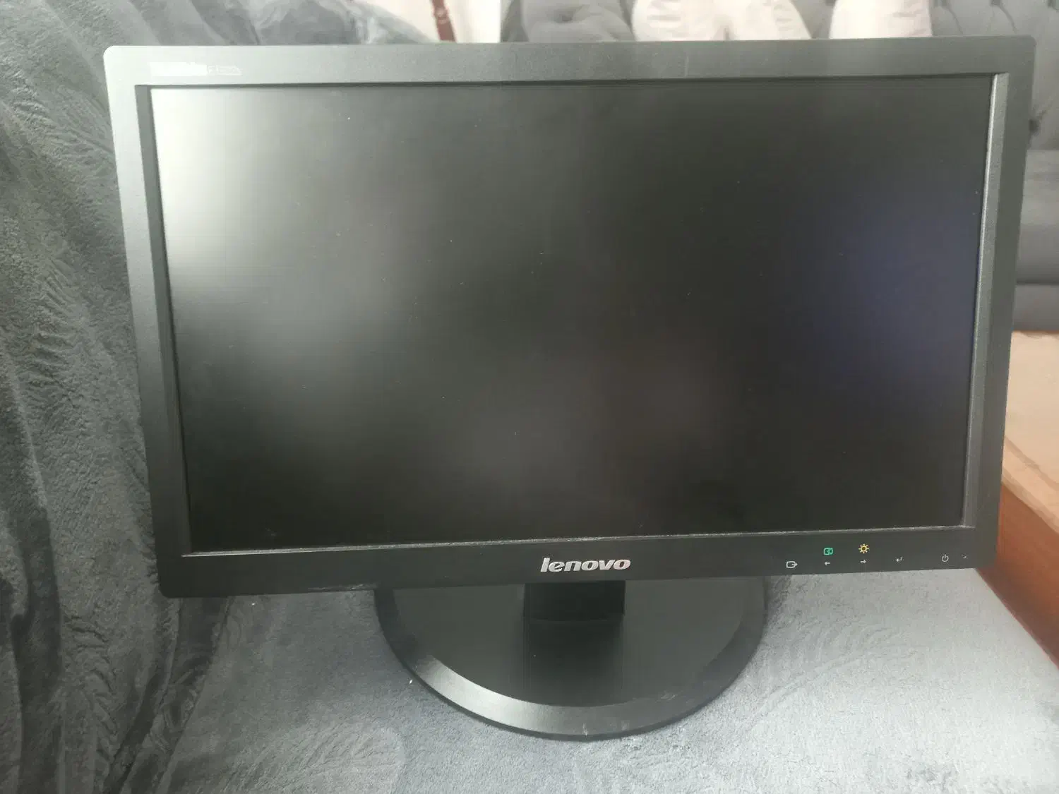 مانیتور۱۹ اینچ|قطعات و لوازم جانبی رایانه|قشم, |دیوار