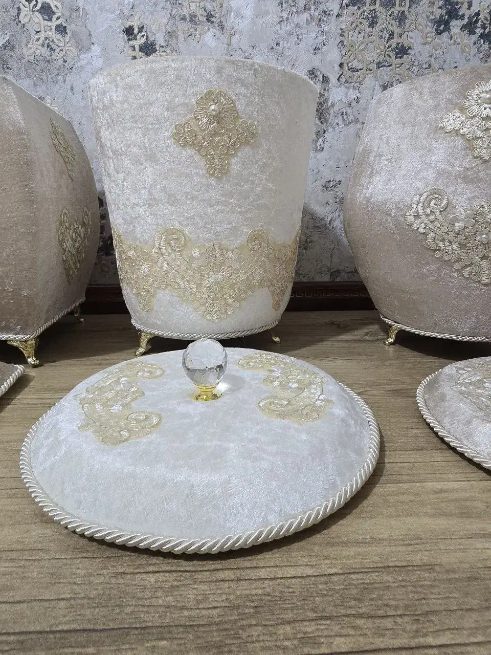 سطل و جا دستمال مخمل دانتل|صنایع دستی و سایر لوازم تزئینی|تهران, خاوران|دیوار
