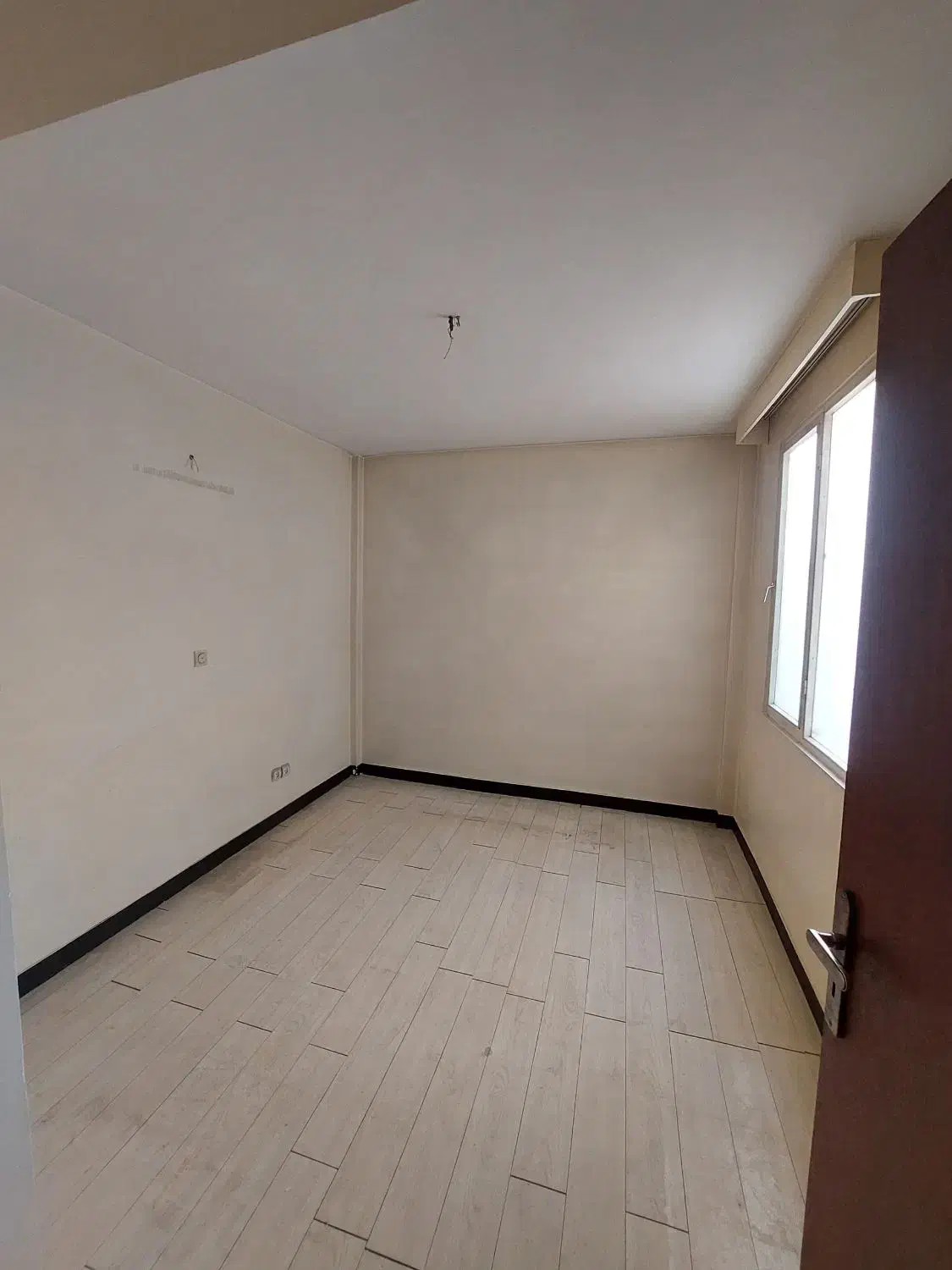 ۶۸متر/دوخوابه/تخلیه/پارکینگ دار