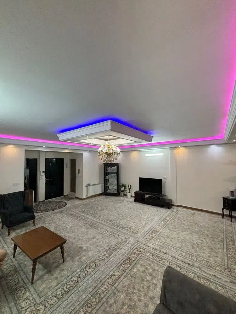 اپارتمان۹۳مترلاله ها پارکینگ حصارک پایین اسلامشهر|فروش آپارتمان|اسلامشهر, شهرک سعیدیه|دیوار