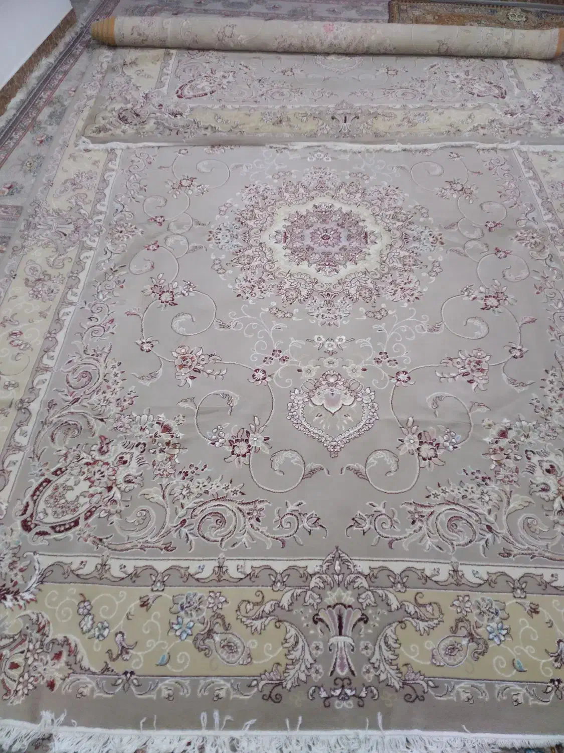 ۲عددفرش ۳×۴ وکمد لباس|فرش|مهاباد (آذربایجان غربی), |دیوار