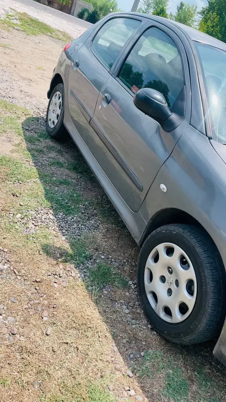 ۲۰۶ تیپ ۵ مدل ۱۳۹۶|خودرو سواری و وانت|لنگرود, |دیوار