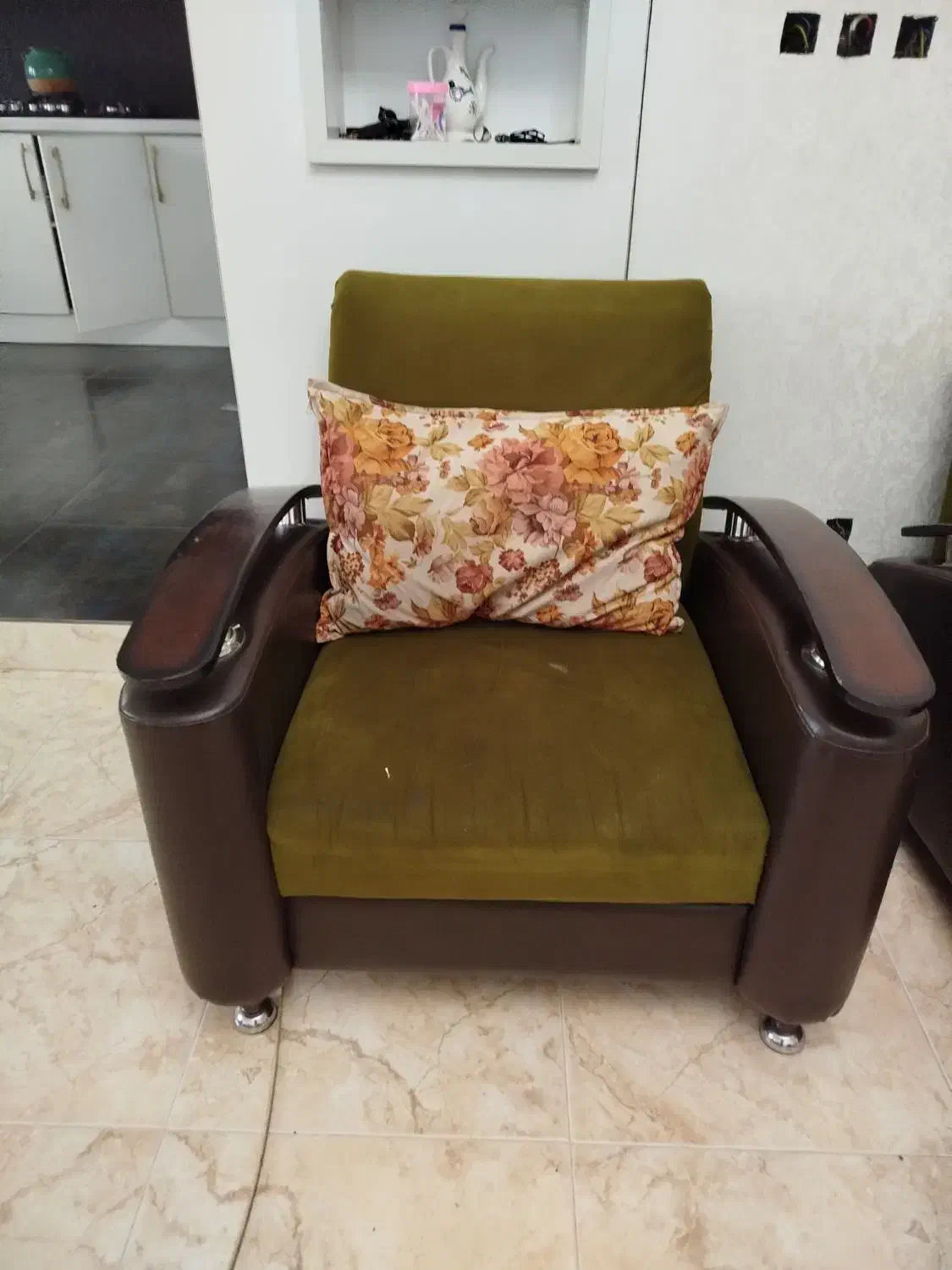 مبل|مبلمان خانگی و میز عسلی|قم, آزادگان|دیوار