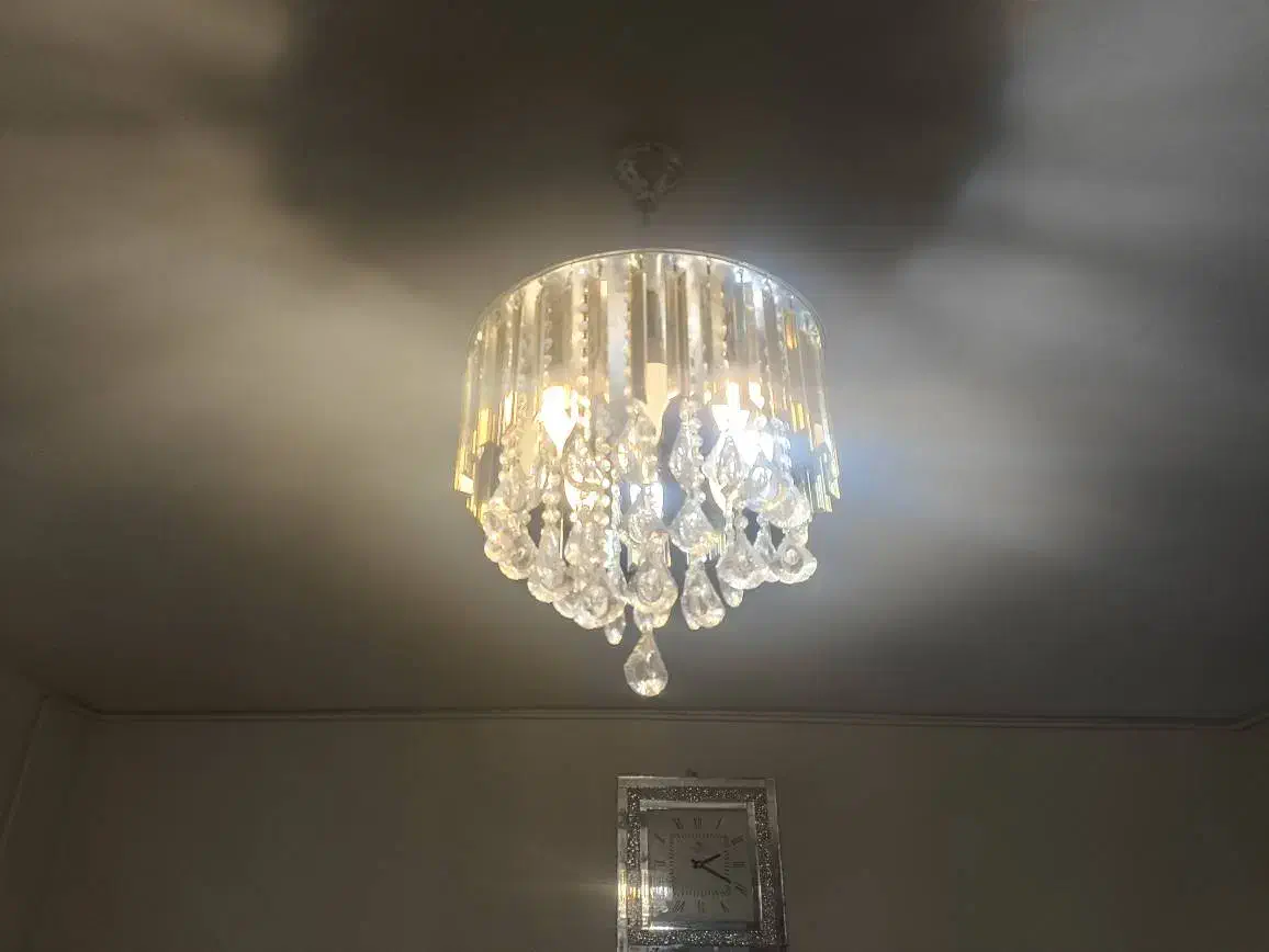 لوستر 8شاخه|لوستر و چراغ آویز|تهران, گلستان (شهرک راه آهن)|دیوار