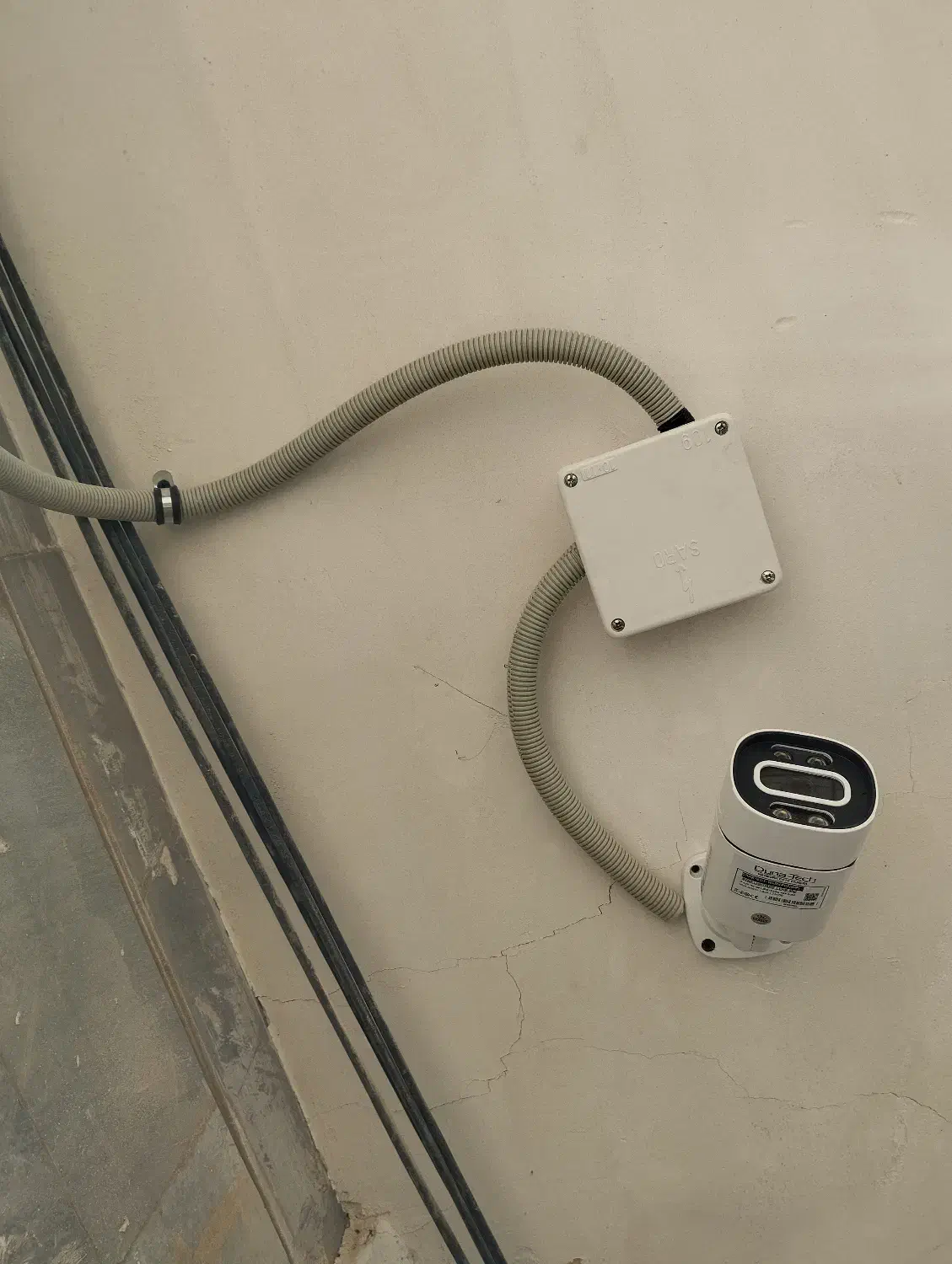 نصب دوربین مداربسته شبکه|دوربین مداربسته|کبودرآهنگ, |دیوار