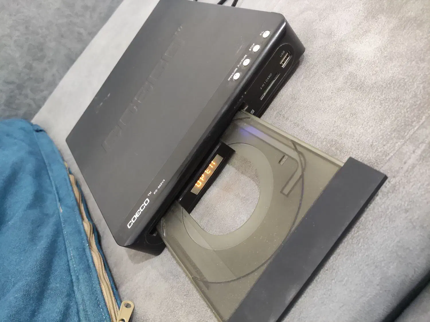 یک دستگاه دیویدی رام|پخشکننده DVD و ویدیو|همدان, |دیوار