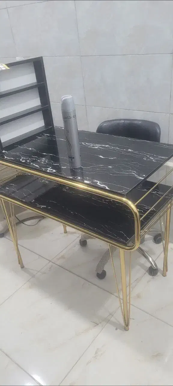 میز و صندلی با استند|صندلی و نیمکت|جیرفت, |دیوار