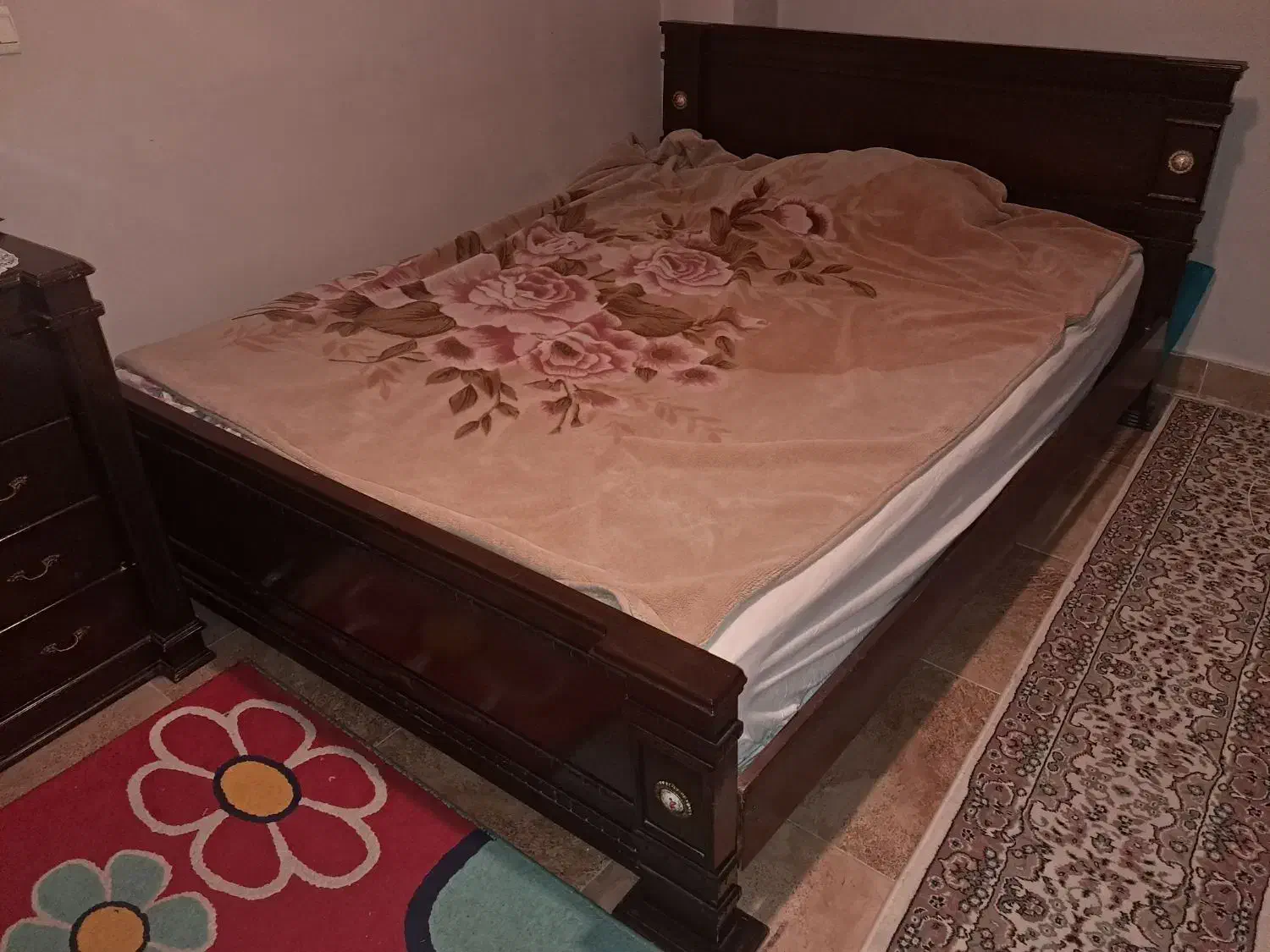سر یس کامل تخت خواب خوب ۲نفره|تخت و سرویس خواب|زنجان, |دیوار