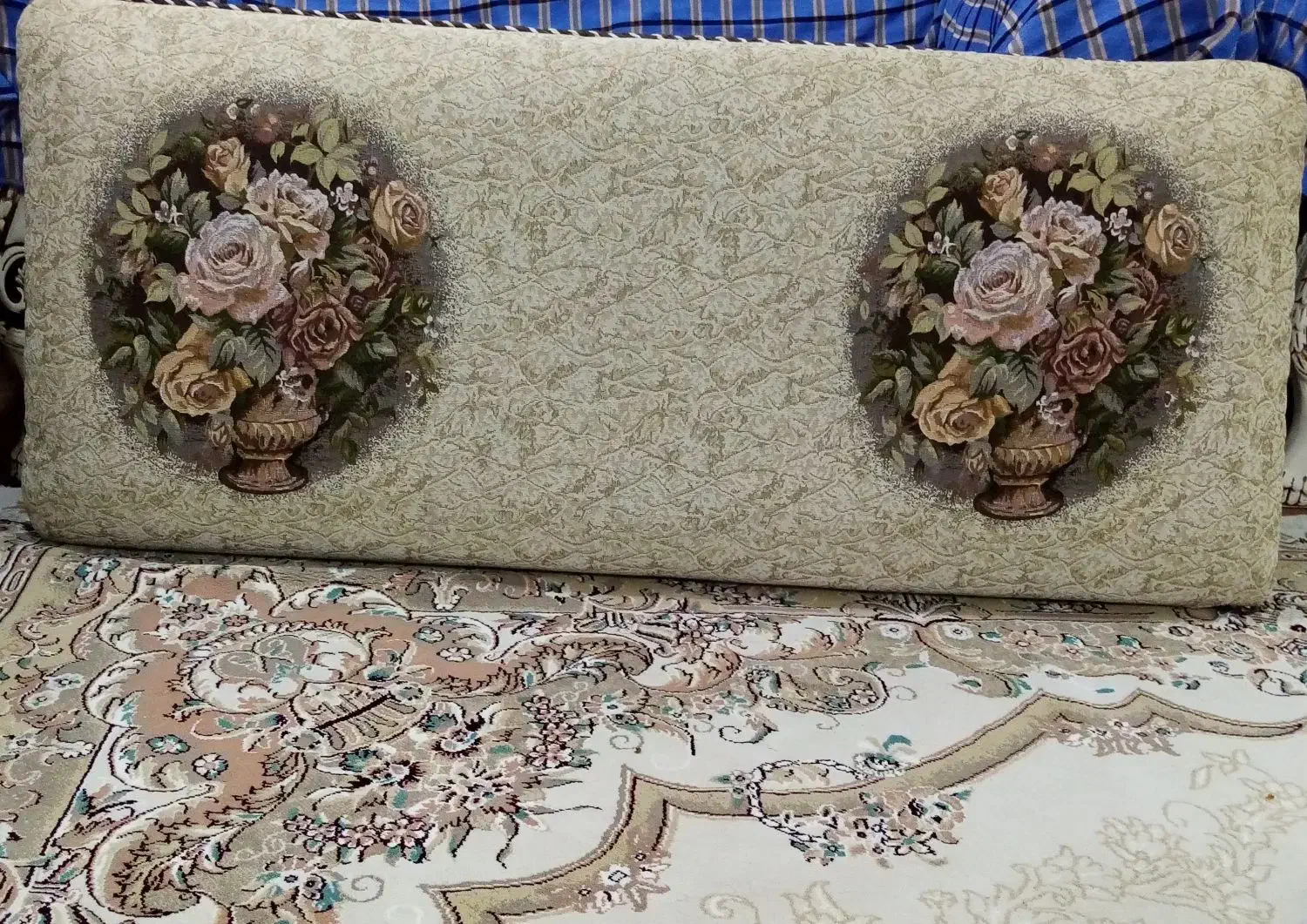 پشتی در حد نو، دو رو|پشتی|اهواز, کیانشهر|دیوار