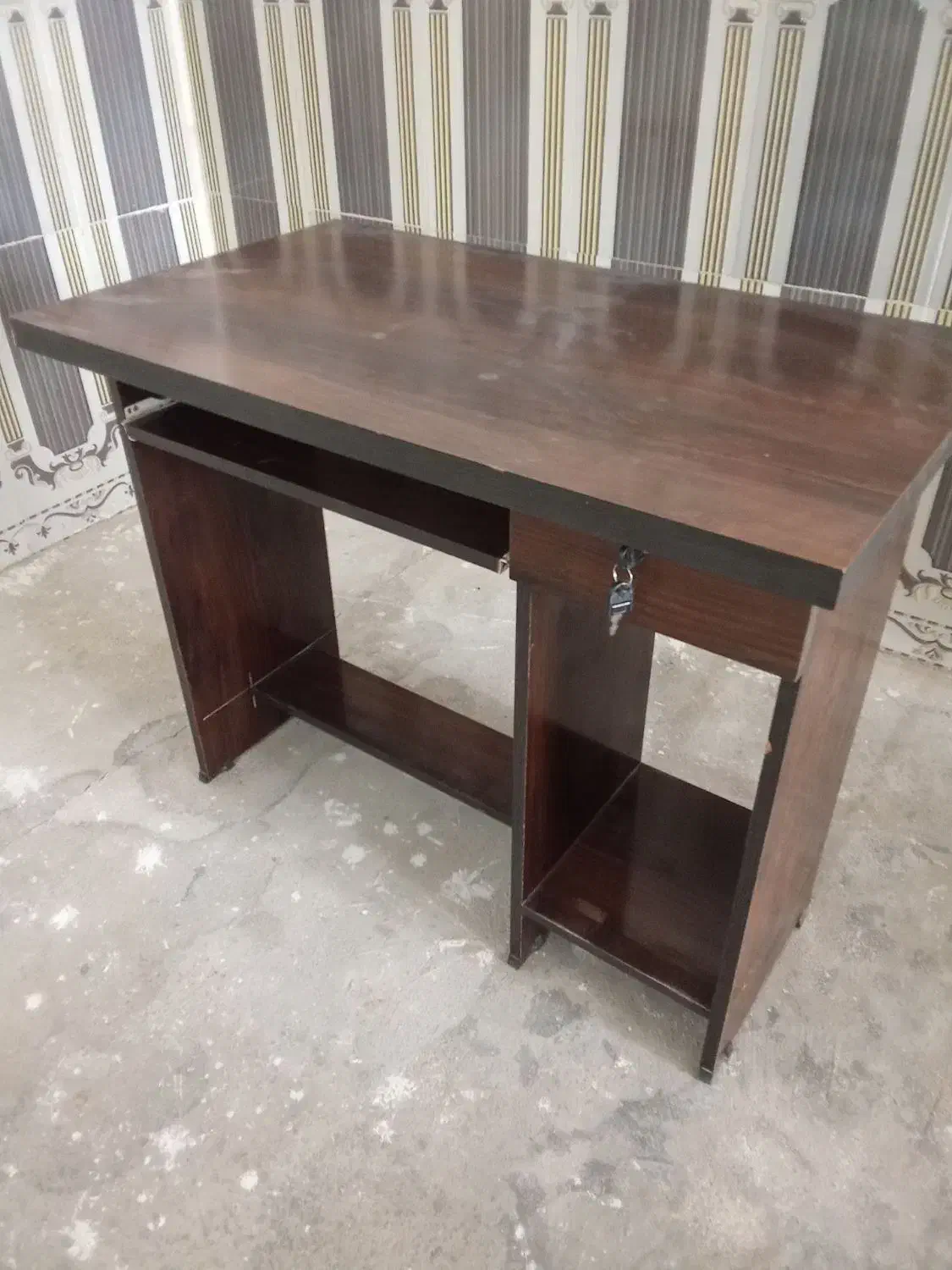 کمد|جاکفشی، کمد، دراور|تربت جام, کاریز نو سفلی|دیوار