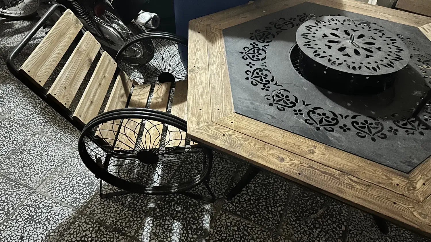 میز وصندلی باغی|مبلمان خانگی و میز عسلی|نجف‌آباد, باغ نو|دیوار