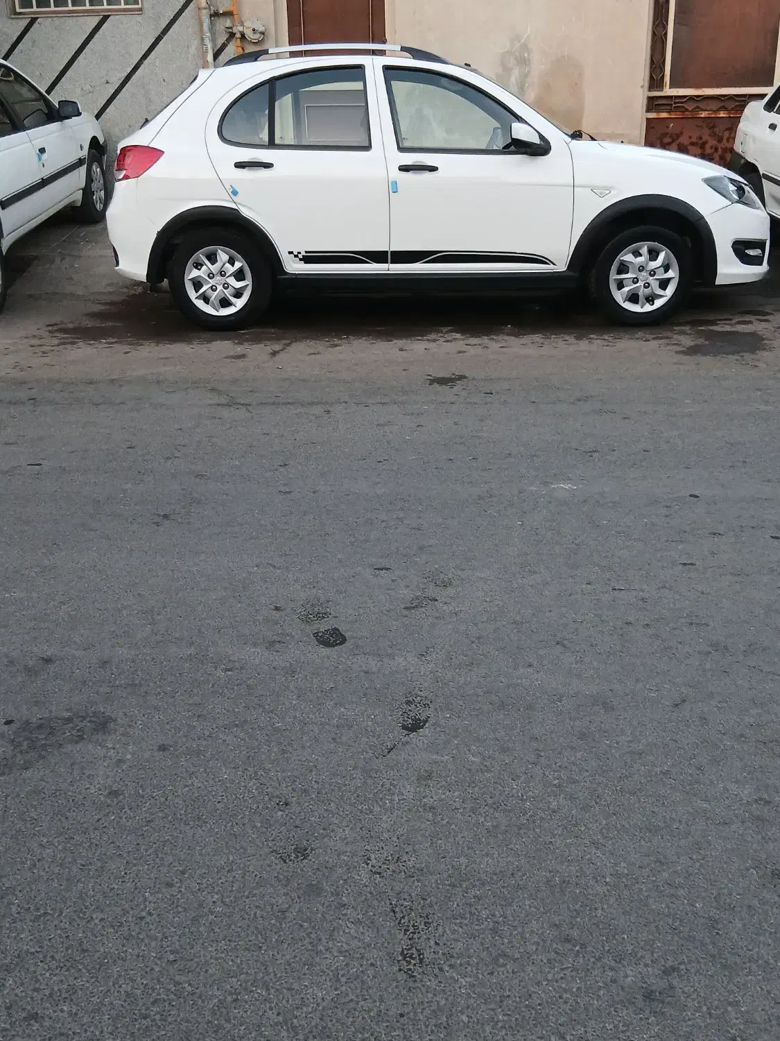 کوئیکR ارتقاء یافته|خودرو سواری و وانت|ساوه, |دیوار