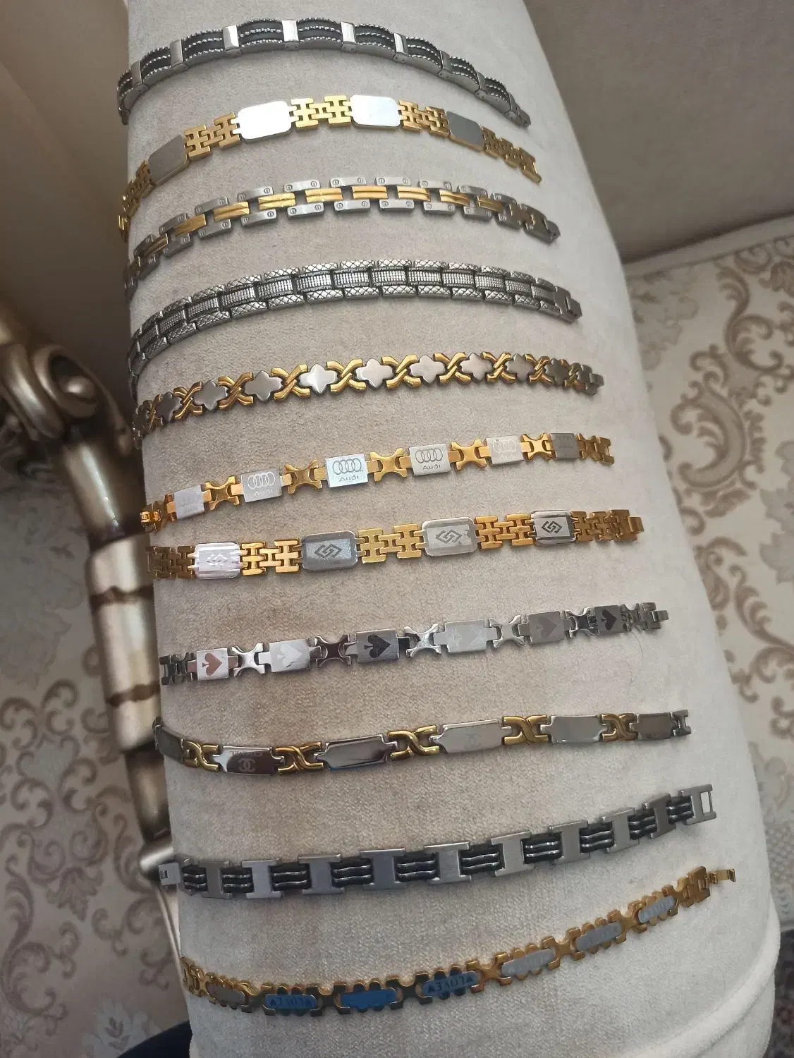 دستبند اسپرت|بدلیجات|کاشان, گبرها|دیوار