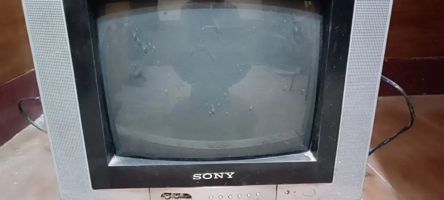 تلوزیون 14اینج SONY|تلویزیون و پروژکتور|شیراز, شریف‌آباد|دیوار