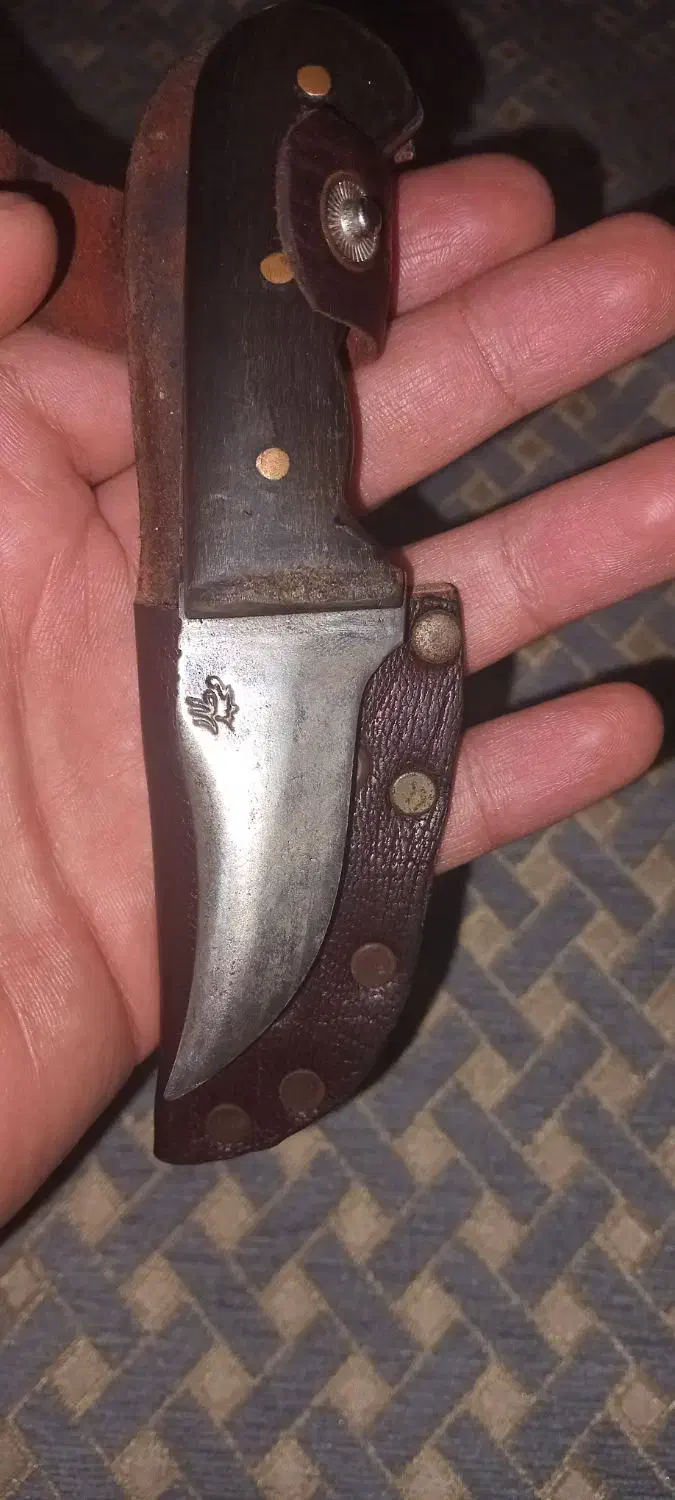 چاقو ممد طلا|کلکسیون اشیاء عتیقه|اسلام‌شهر, شهرک مفیدی|دیوار