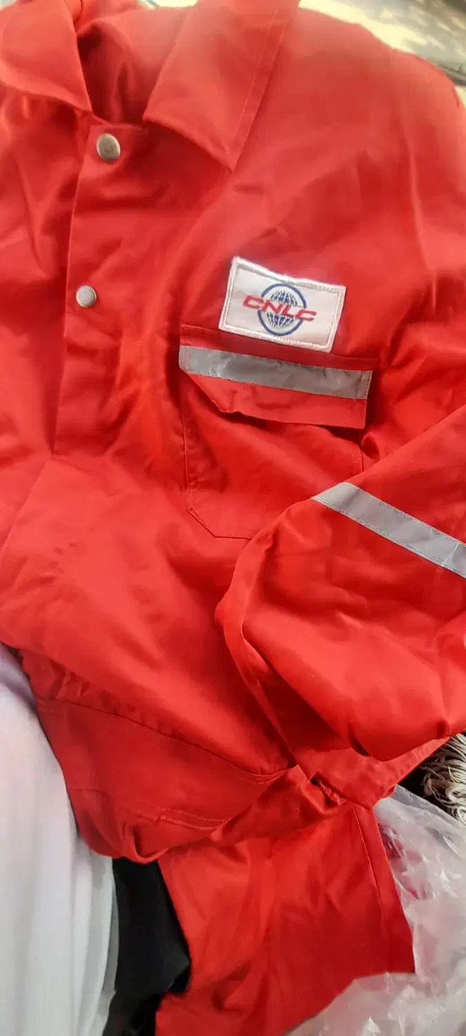 لباس کار|لباس|کیش, |دیوار