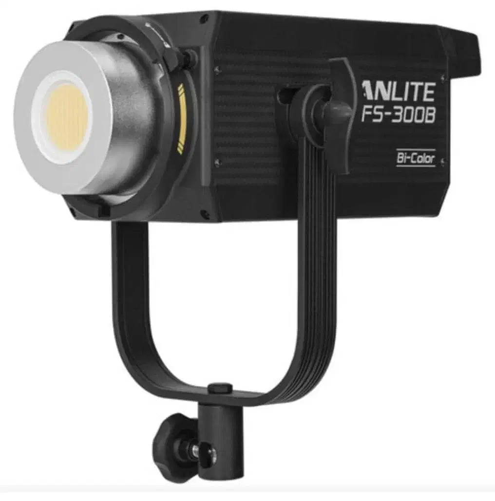 نور ثابت نانلایت مدل Nanlite FS-300B Bi-Color LED|دوربین عکاسی و فیلم‌برداری|تهران, پامنار|دیوار