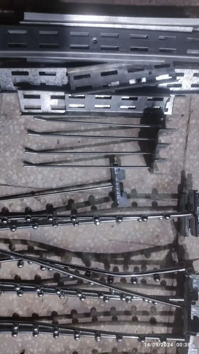 آویز تیله ایی|بندرخت و رخت‌آویز|یزد, |دیوار