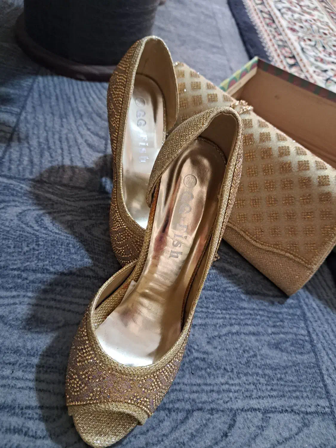 کفش مجلسی|کیف، کفش، کمربند|تویسرکان, |دیوار