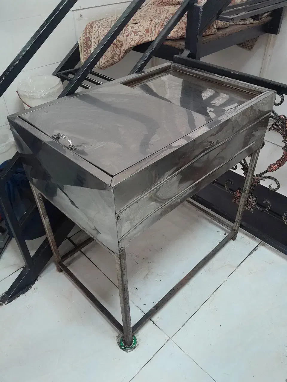 فر دیزی|کافی‌شاپ و رستوران|رشت, انصاری|دیوار