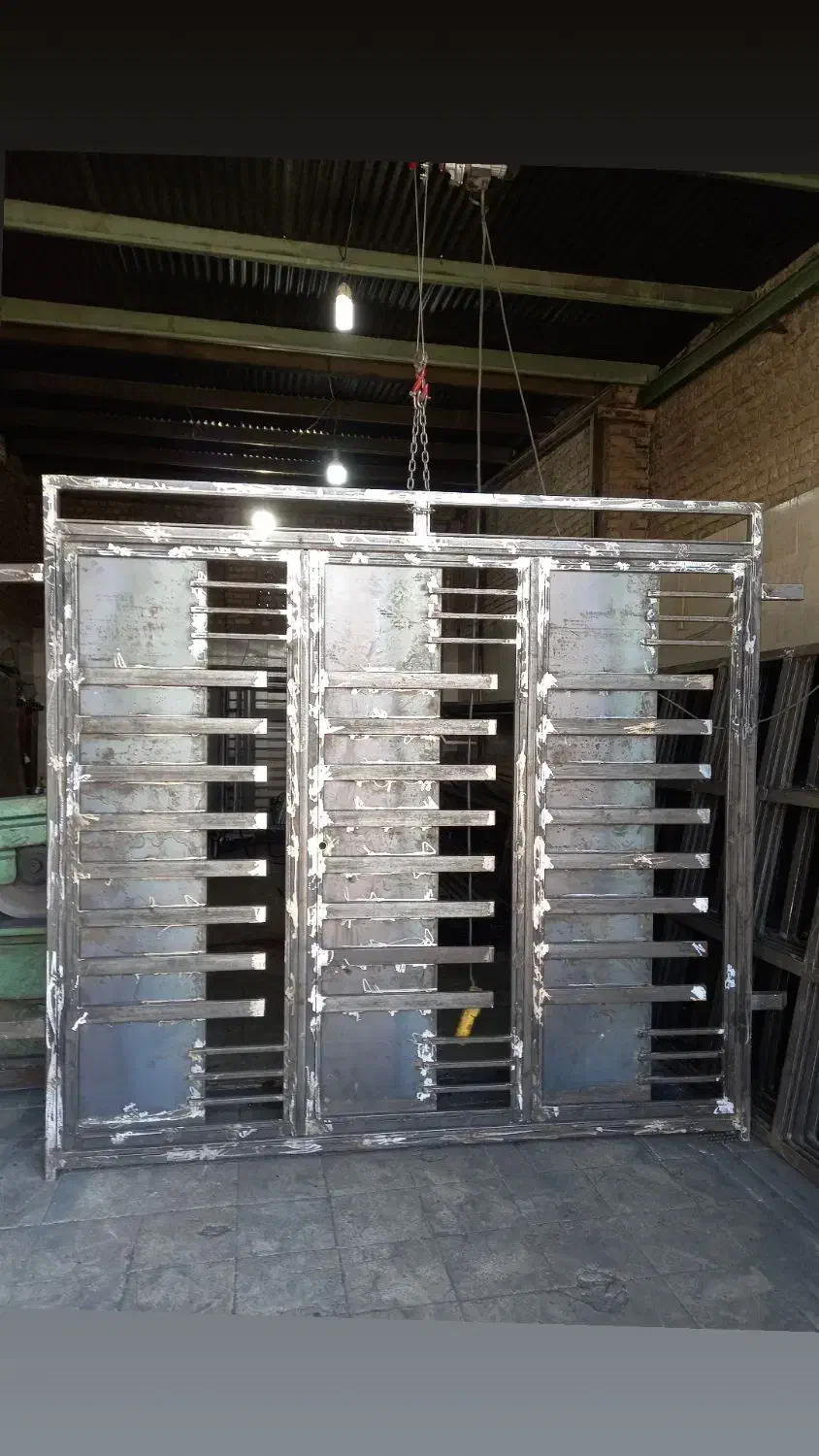 جوشکاری و درب وپنجره سازی|خدمات پیشه و مهارت|اصفهان, ارغوانیه|دیوار