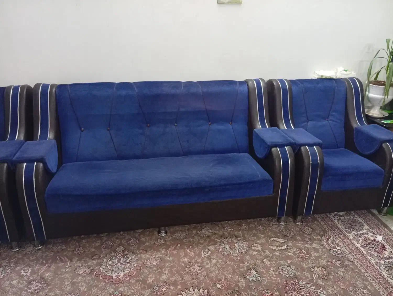 مبل|مبلمان خانگی و میز عسلی|گلبهار, شهر جدید گلبهار|دیوار