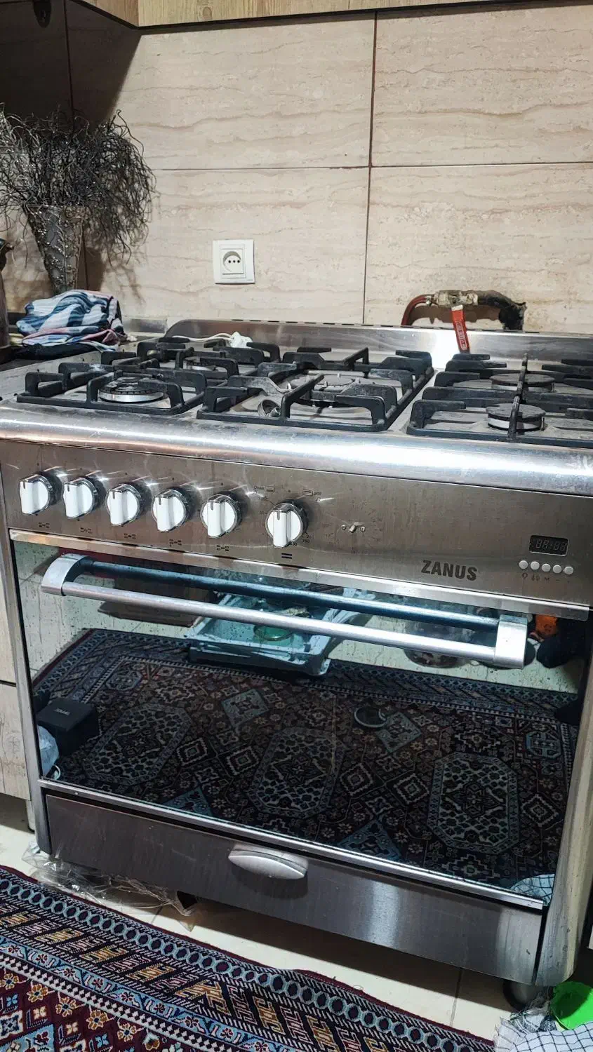 اجاق گاز فردار زانوس|اجاق گاز و لوازم برقی پختوپز|تهران, گلستان (شهرک راه آهن)|دیوار