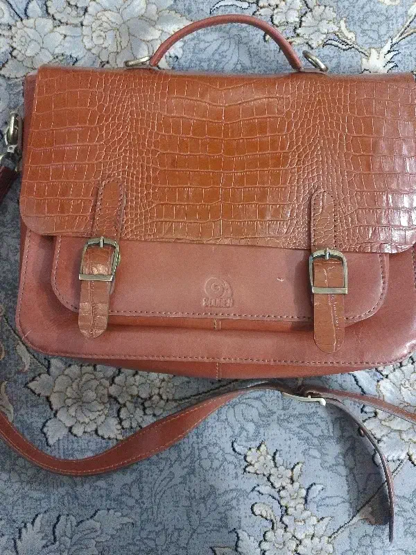 کیف|کیف، کفش، کمربند|مشهد, موعود|دیوار