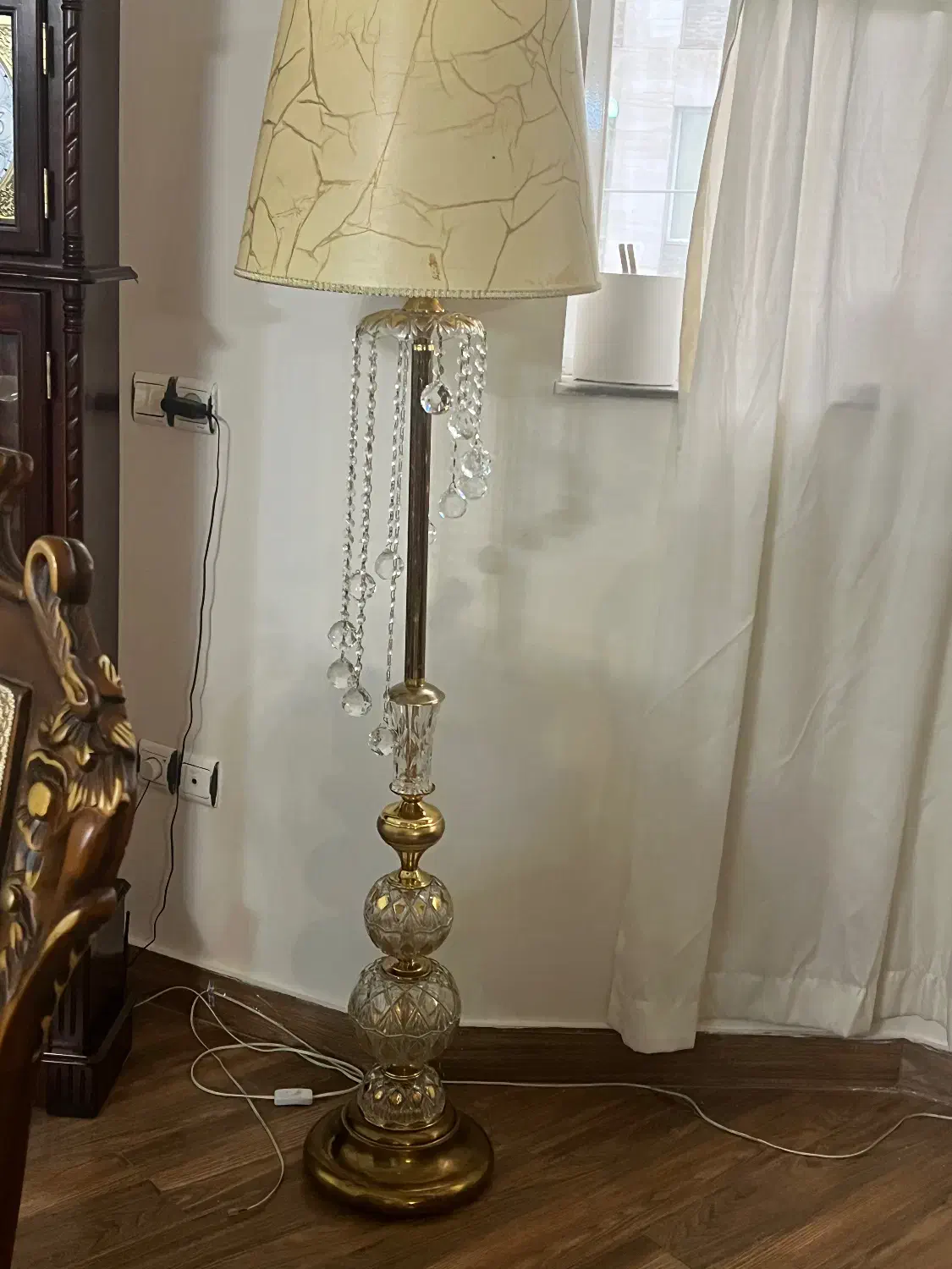 اباژور کنار سالنی یک جفت( دو عدد)|چراغ خواب و آباژور|قائم‌شهر, |دیوار