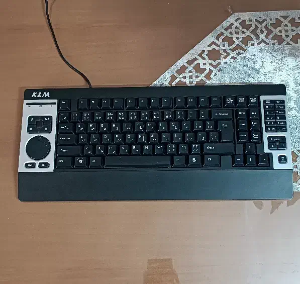 کیبورد K&M درحد نو|قطعات و لوازم جانبی رایانه|فردیس, منظریه|دیوار