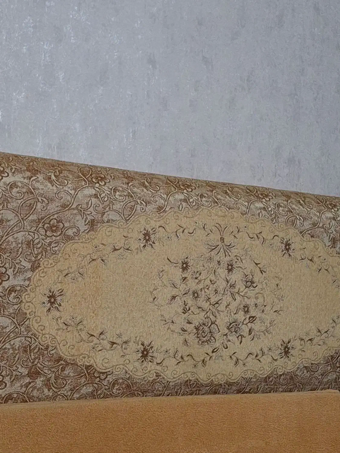 دو عدد پشتی تمیز در حدنو|پشتی|شوشتر, |دیوار