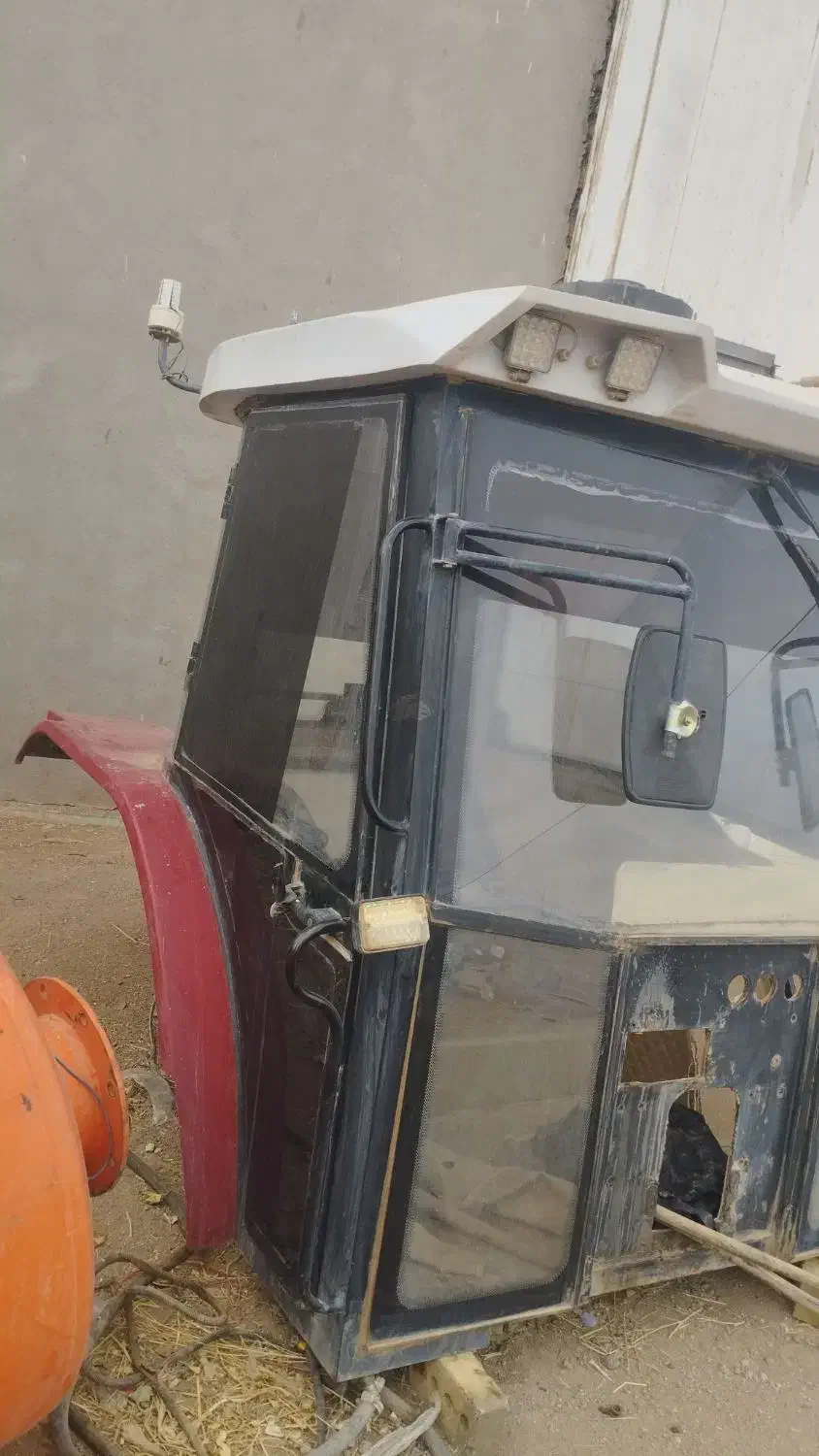 اتاق تراکتور|قطعات یدکی و لوازم جانبی|پائین جام, |دیوار