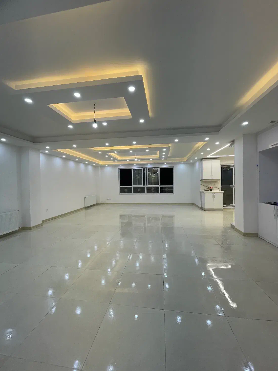 تک واحد لوکس ۳ خواب شهرک زعفرانیه|فروش آپارتمان|رشت, کوی غلام نیا|دیوار