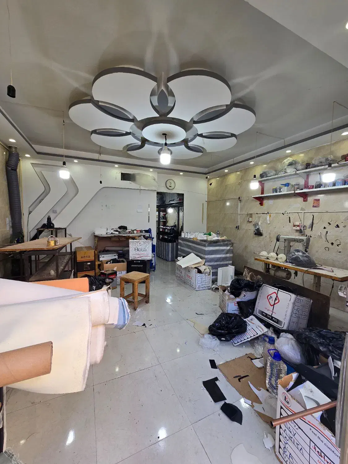 مغازه ۶۰ متری مناسب قهوه خانه و سوپر مارکت|اجارهٔ مغازه و غرفه|اندیشه, اندیشه فاز ۱|دیوار