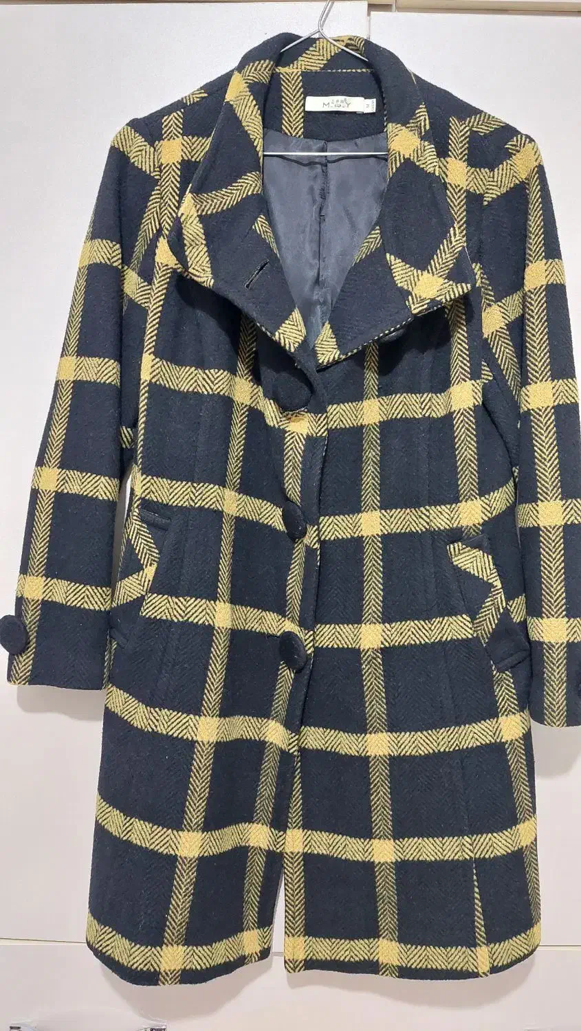 پالتو|لباس|تربت جام, مسکن مهر|دیوار