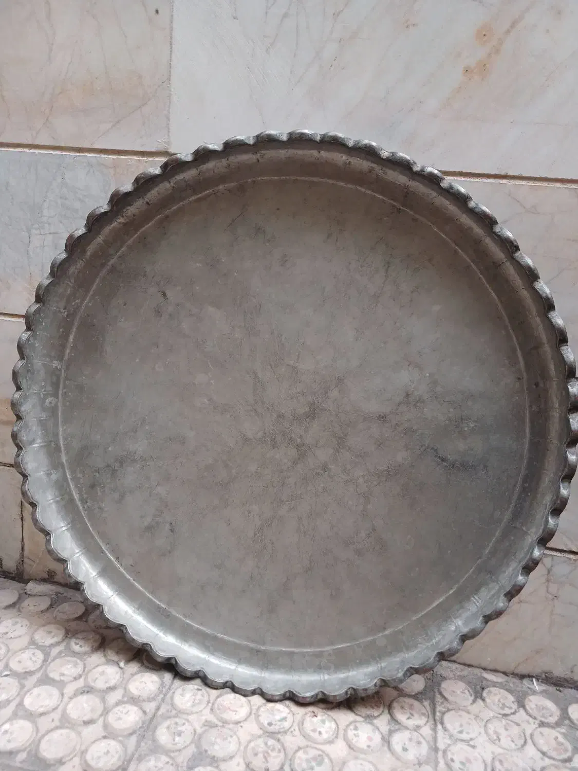 سینی مسی با قدمت ۱۰۰ ساله|کلکسیون اشیاء عتیقه|تهران, مشیریه|دیوار