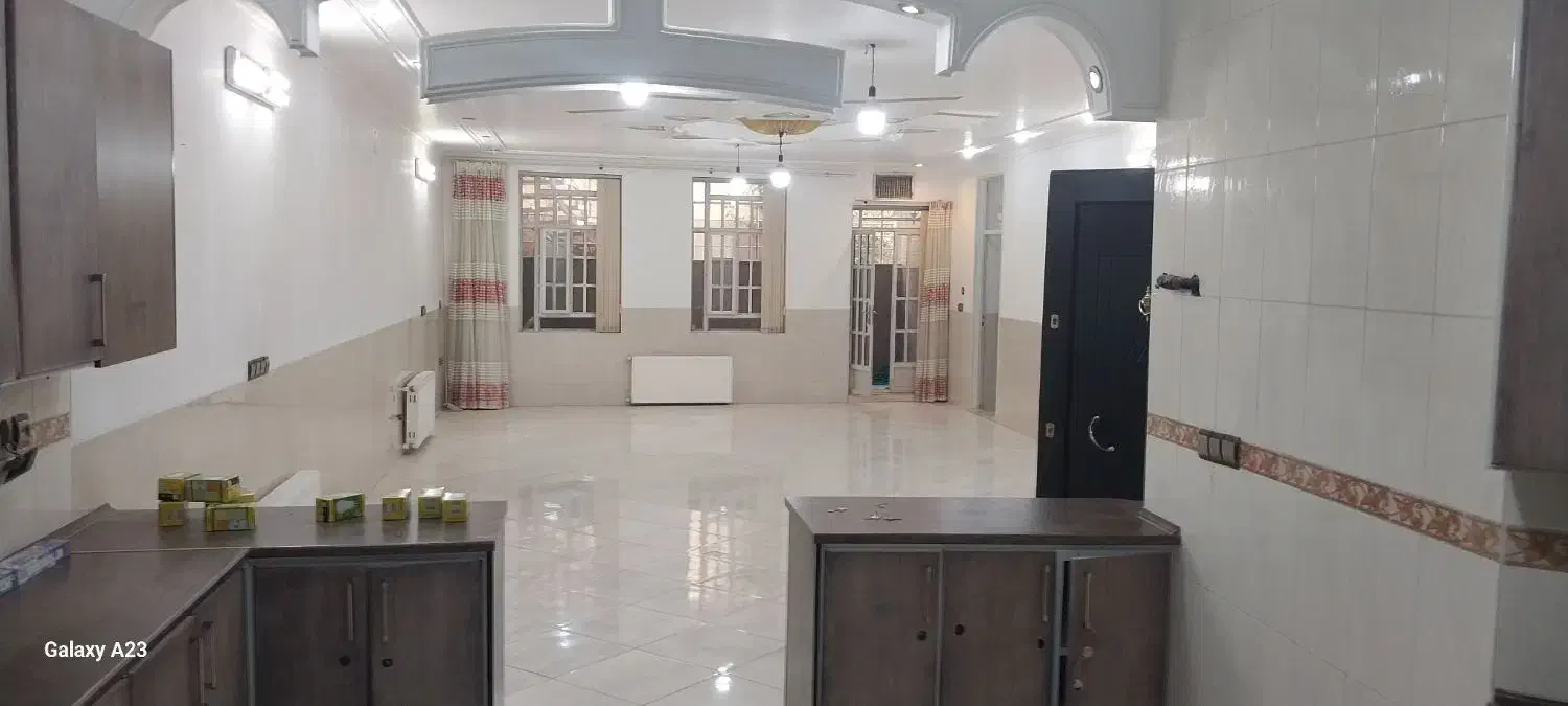 نیم طبقه ۲۱۰ متری مسکونی.سه خوابه|اجارهٔ خانه و ویلا|حمیدیا, |دیوار