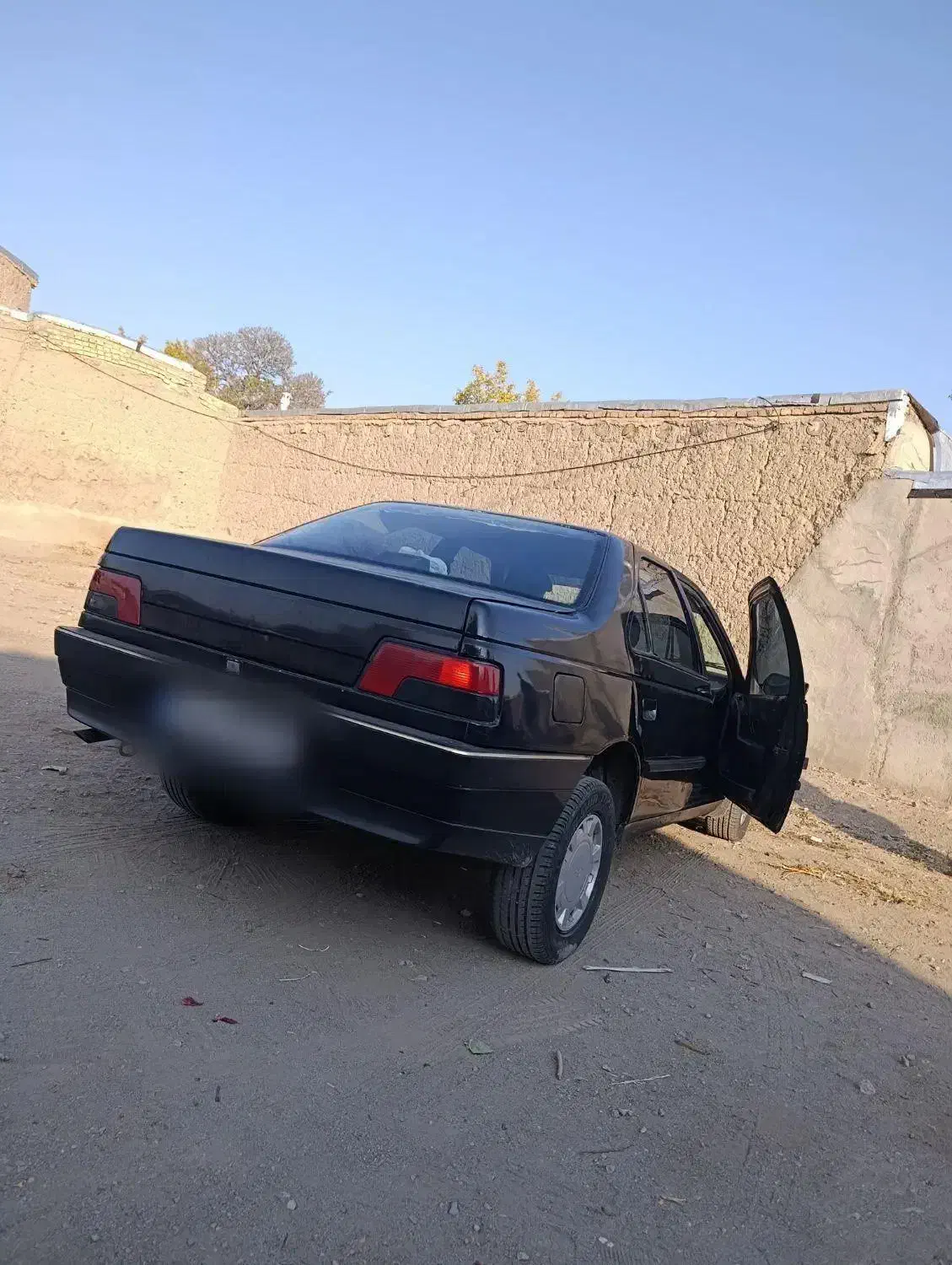 پژو۲۰۰۰مدل۸۱|خودرو سواری و وانت|ارومیه, |دیوار