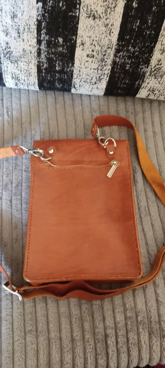 کیف دوشی چرم طبیعی|کیف، کفش، کمربند|شیراز, شهرک نیروی انتظامی|دیوار