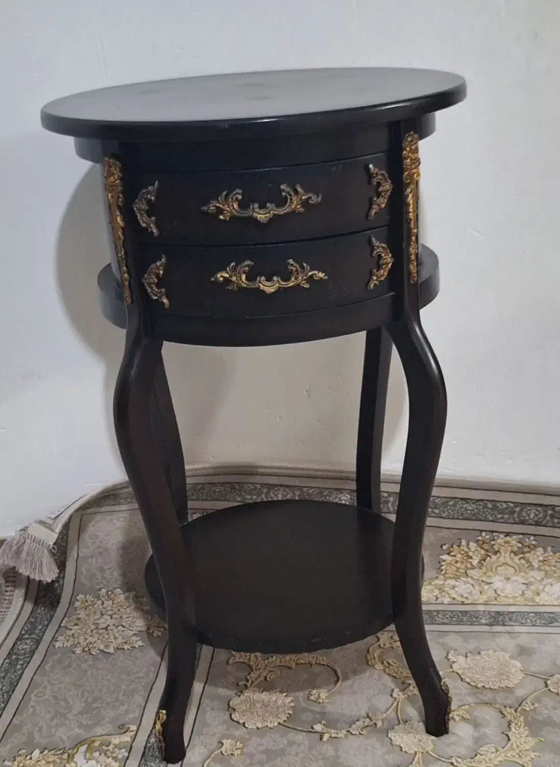 میز تلفن|میز تلفن|رشت, رشتیان|دیوار