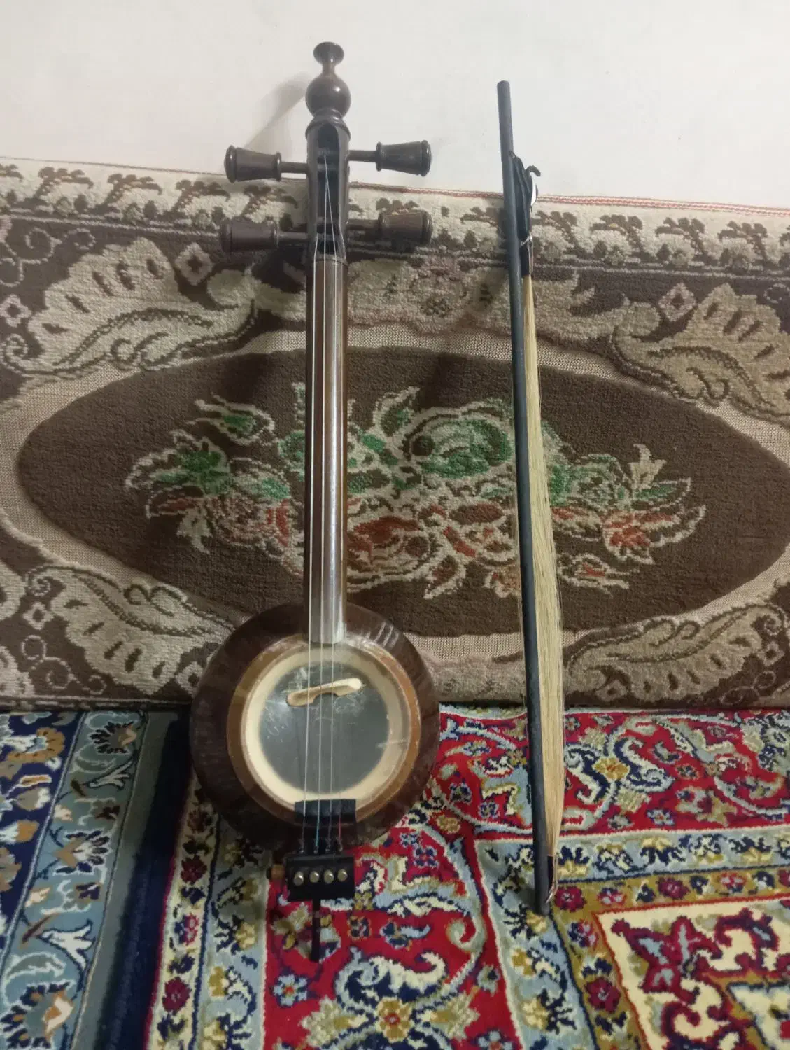 کمانچه|سازهای سنتی|علی‌آباد کتول, |دیوار