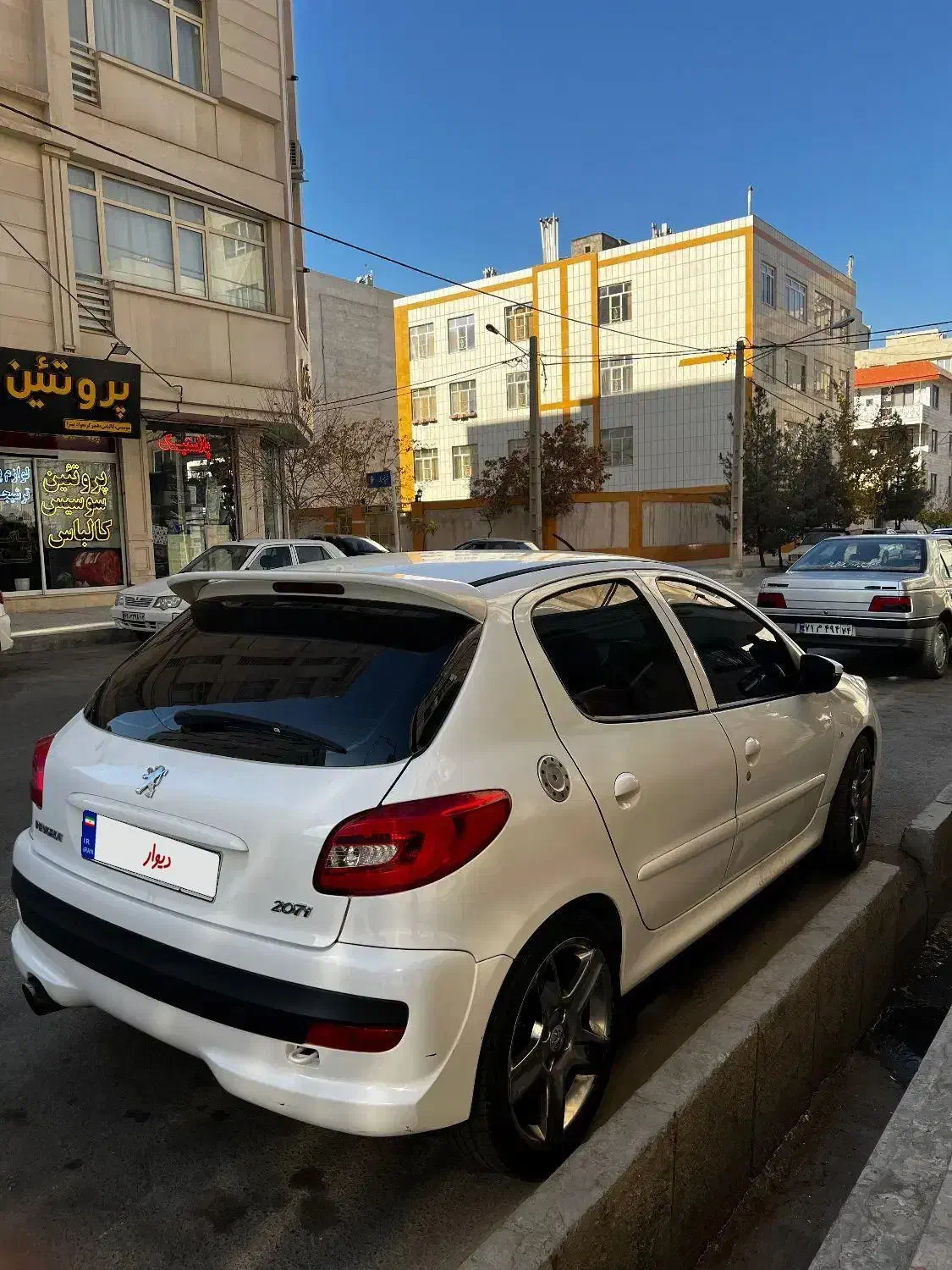 ۲۰۷ ۹۸|خودرو سواری و وانت|مشهد, الهیه|دیوار