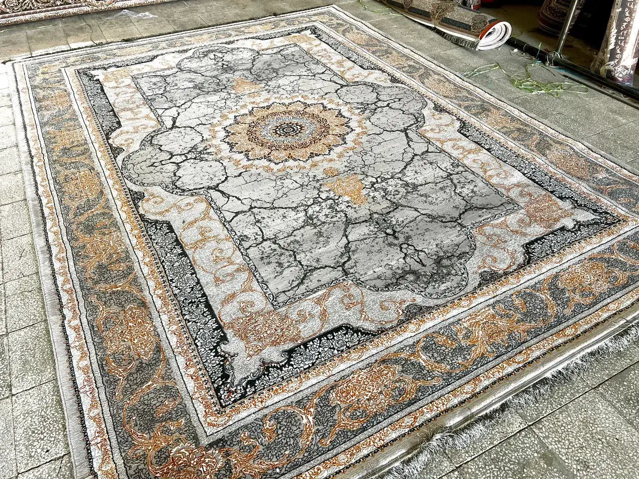 فرش فرهام ..|فرش|اهواز, کوی جانبازان(دانش)|دیوار