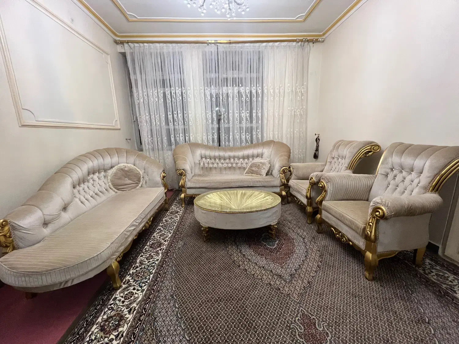 مبل ۸نفره کلاسیک|مبلمان خانگی و میز عسلی|اهر, |دیوار