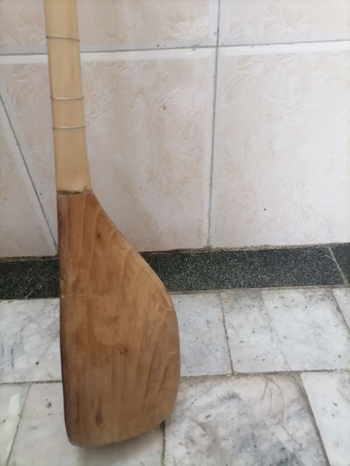 دوتار کاسه کوچک خوش صدا درخت توت|سازهای سنتی|گرگان, |دیوار