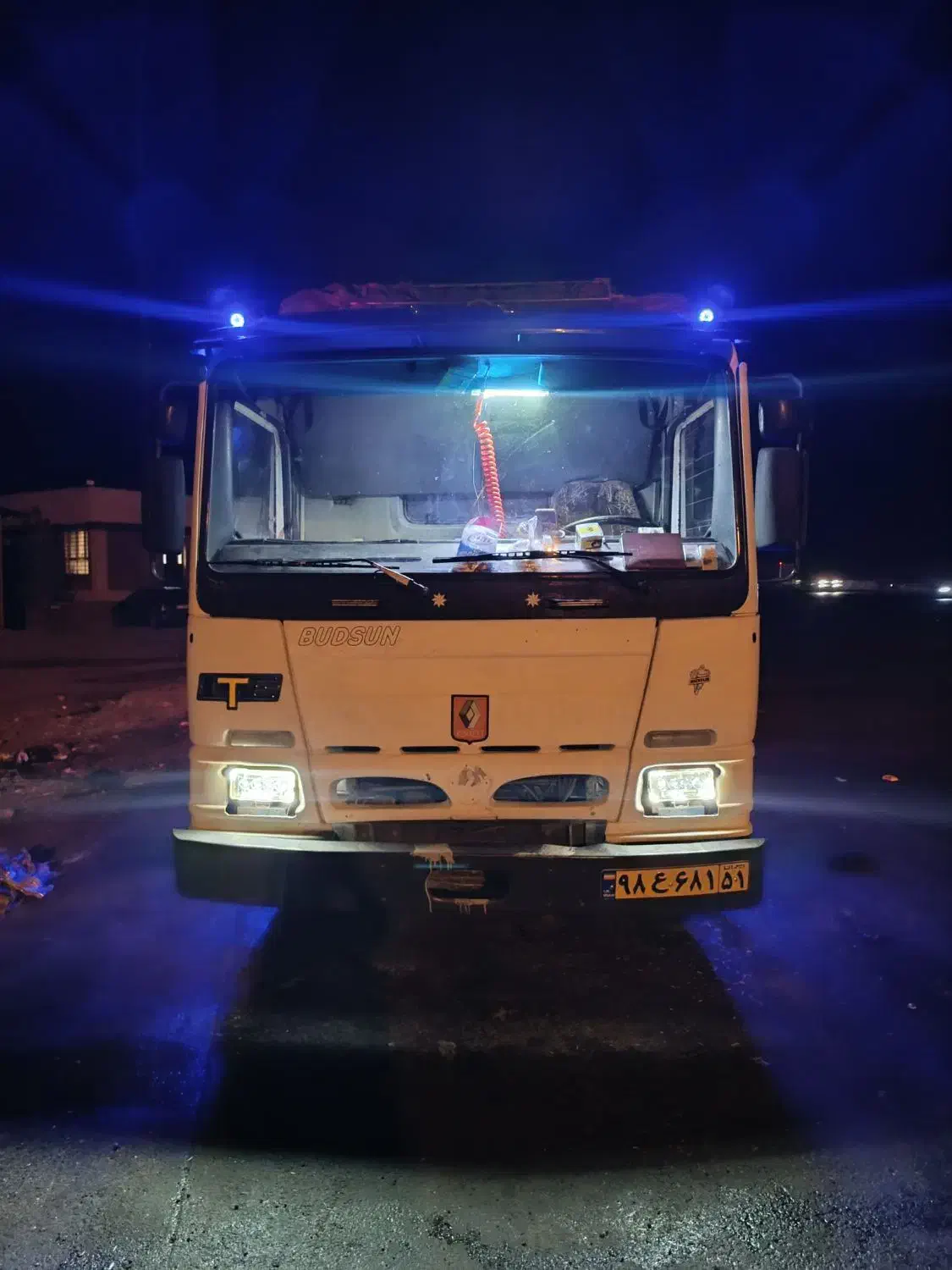 بادسان ۸تن  بی رنگ|خودرو سنگین|سنندج, |دیوار