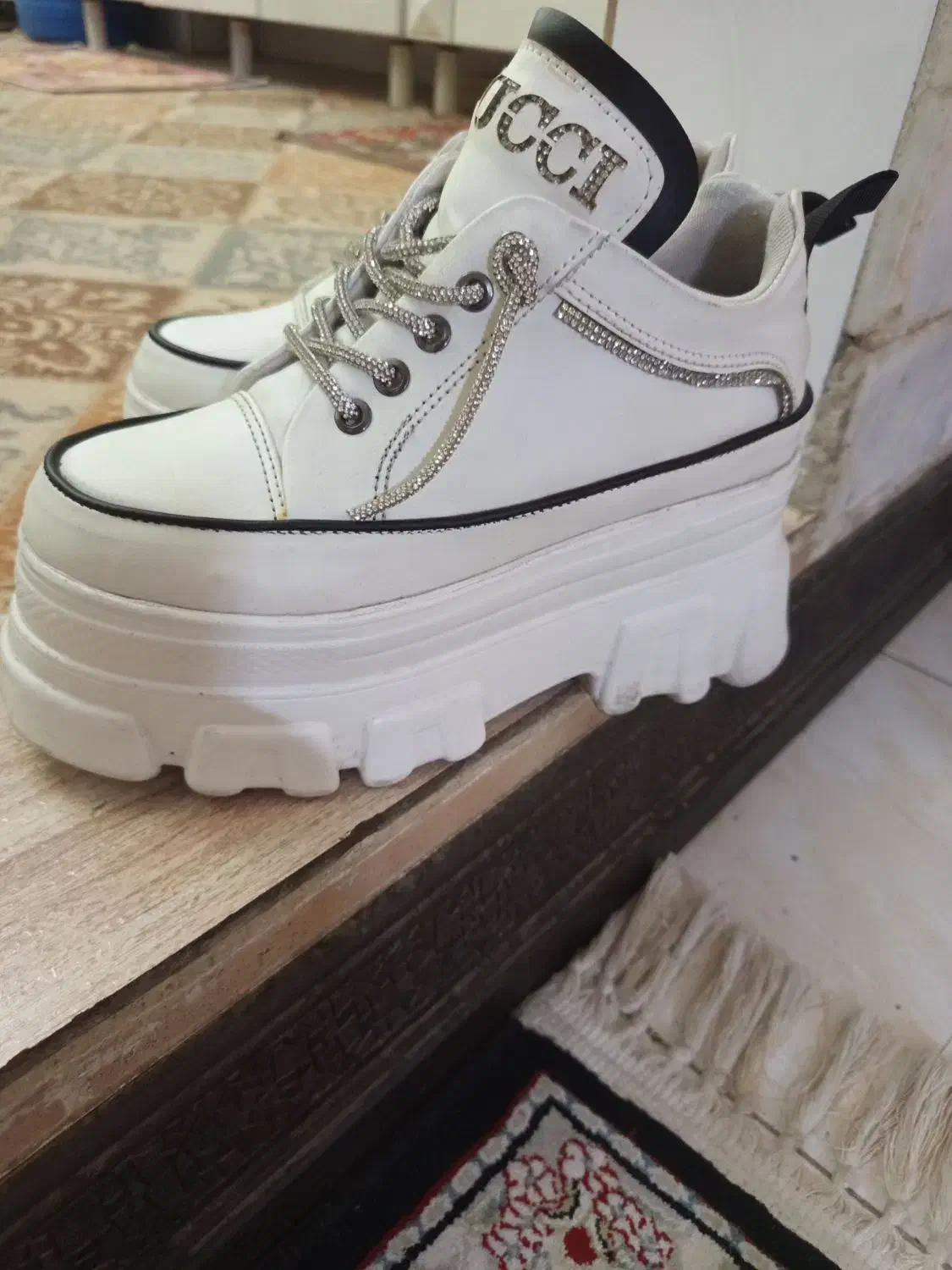 کتونی|کیف، کفش، کمربند|شهریار, شهریار|دیوار