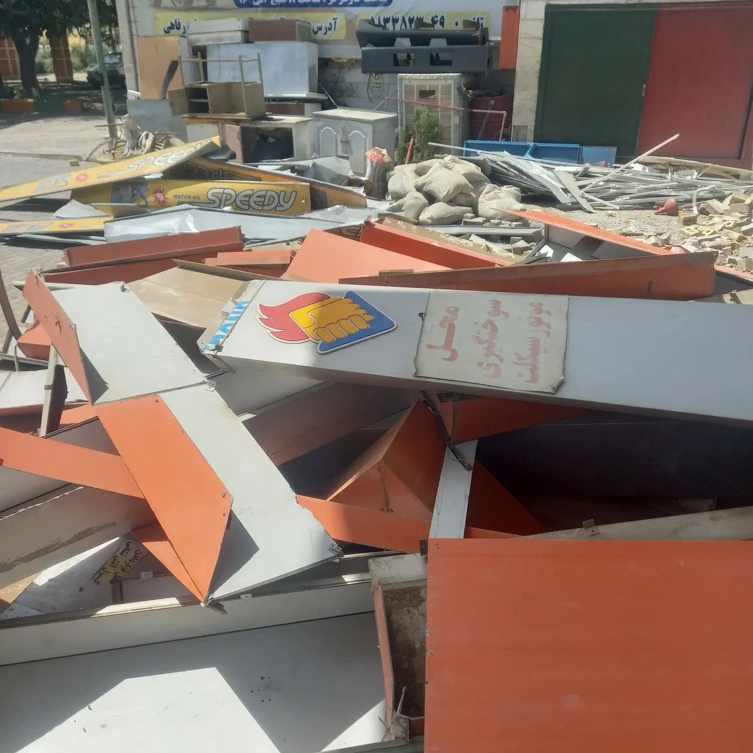 خریدفروش درب پنجره الومینیومی کابینت پکیج شوفاژ|مصالح و تجهیزات ساختمان|مشهد, آزادشهر|دیوار